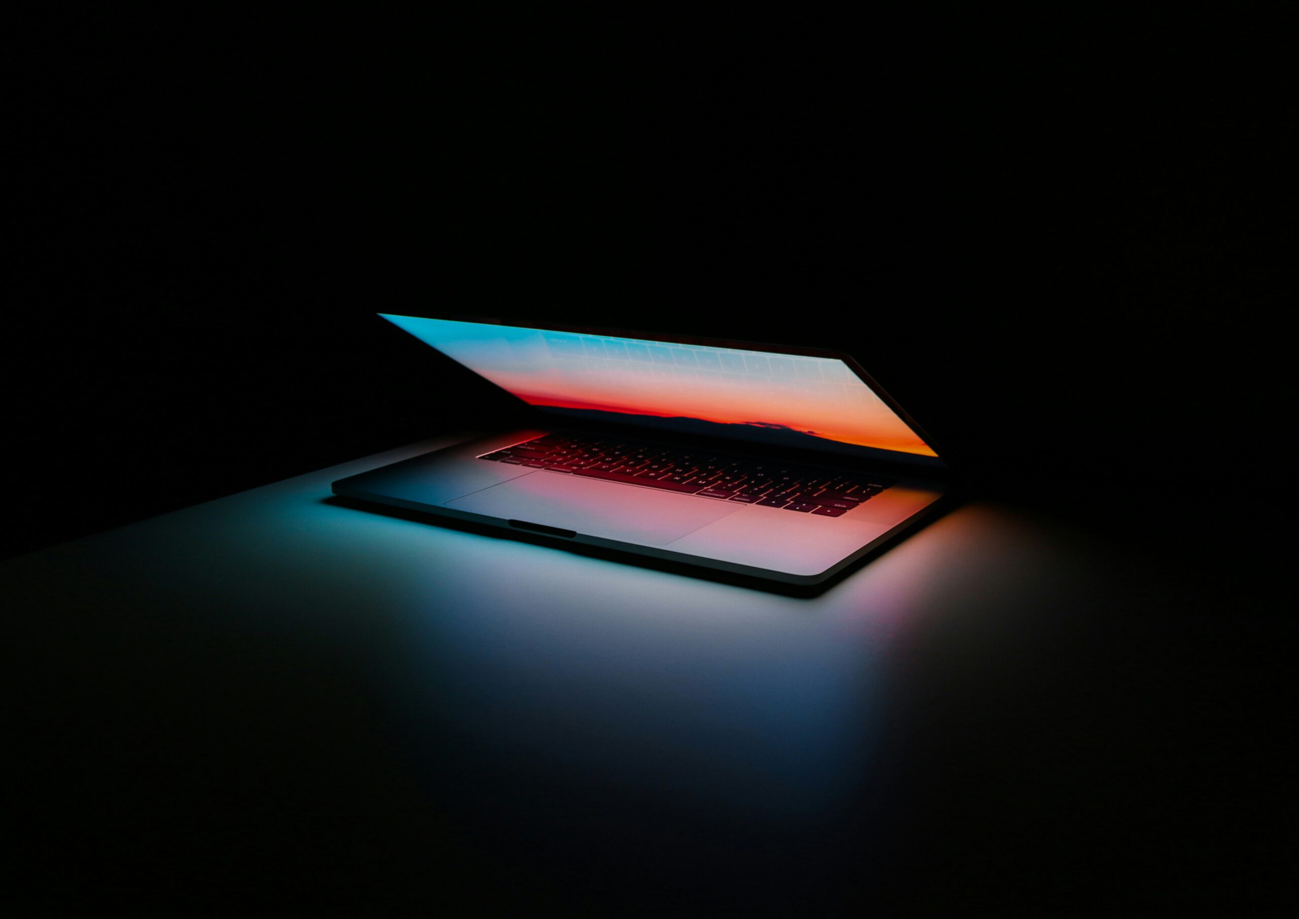 MacBook Pro refurbished naslovna